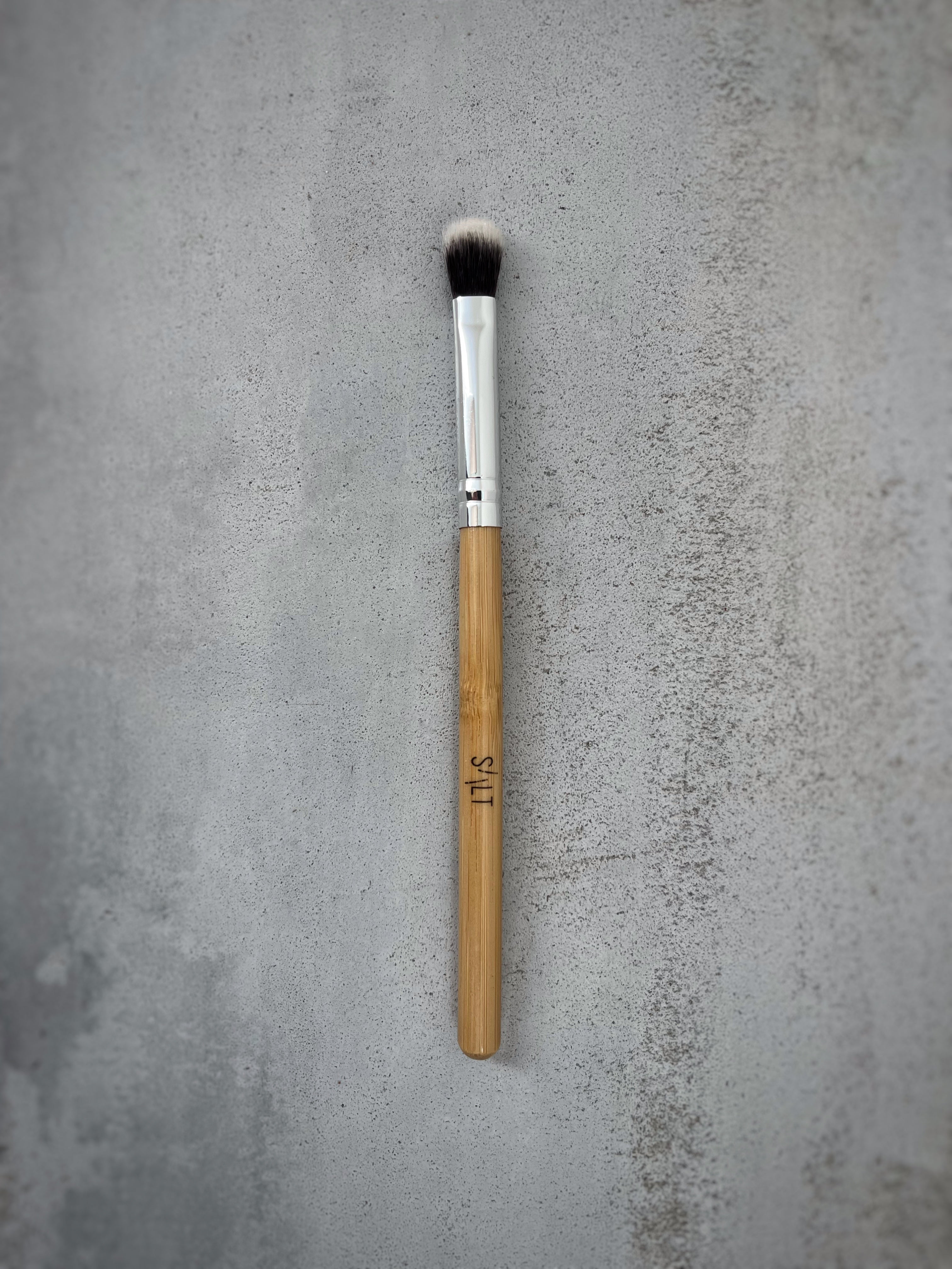 Salt Atelier Crease Eye Shadow Brush